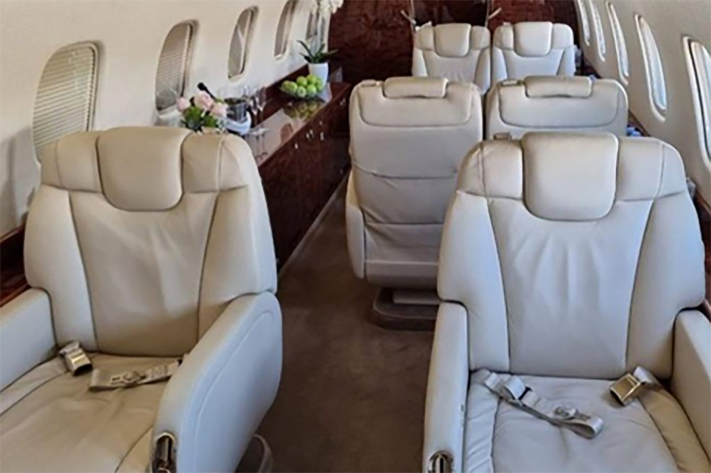 Legacy 600 Jet Charter