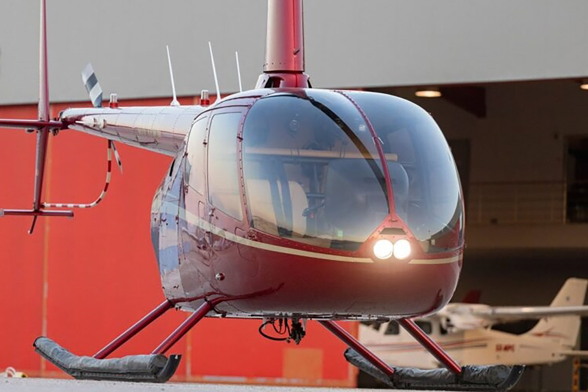 Robinson 66 SX-HDZ Helicopter Charter